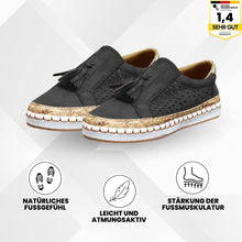 Lade das Bild in den Galerie-Viewer, OrthoKomfort – Ergonomische, rutschfeste & schmerzlindernde Schuhe