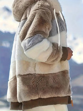 Lade das Bild in den Galerie-Viewer, CozyFeel - Kuscheliger Kapuzenmantel mit Fleece-Charme