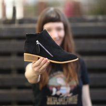 Lade das Bild in den Galerie-Viewer, OrthoStep – Ergonomische Schmerzlinderungs-Stiefeletten mit ergonomischer Unterstützung - Sonderaktion 1+1 Gratis