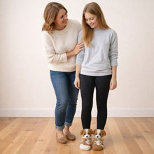 Lade das Bild in den Galerie-Viewer, HUGGY Socken – Katzen und Hunde – Einheitsgröße – Unisex
