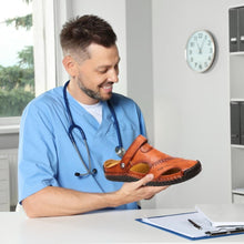 Lade das Bild in den Galerie-Viewer, FeelFree - Ergonomische &amp; rutschfeste Leder-Komfortschuhe
